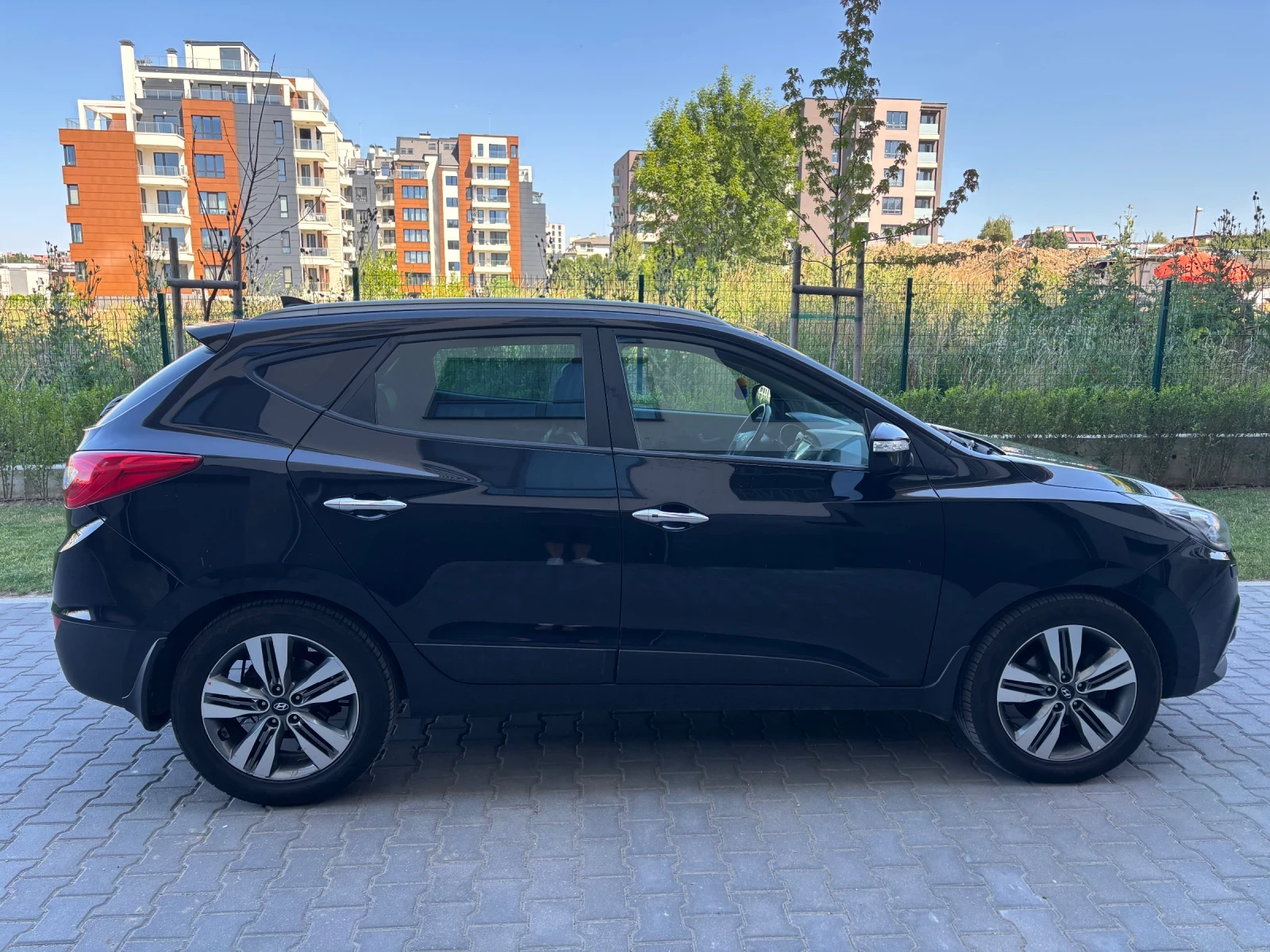 Hyundai IX35, снимка 2 - Автомобили и джипове - 56150884