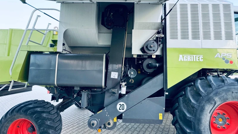 Комбайн Claas MEGA 360, снимка 15 - Селскостопанска техника - 50057704