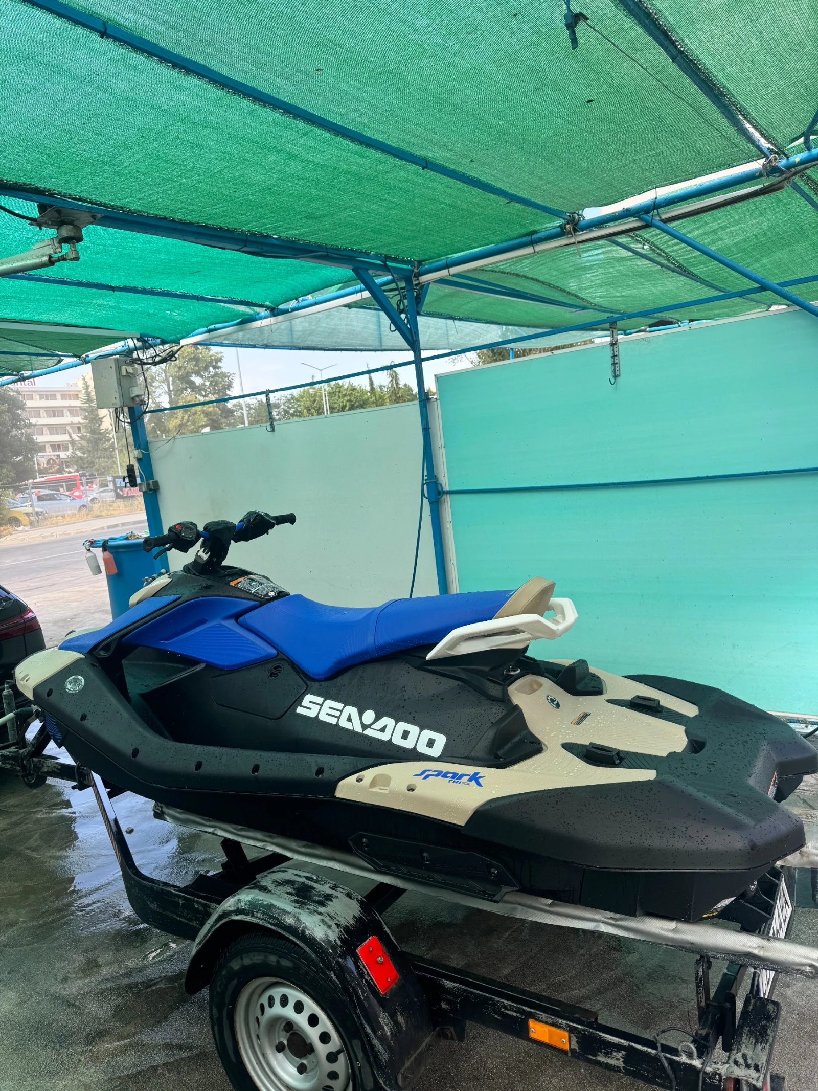 Джет Bombardier Sea Doo Spark Trixx 2025 - изображение 2
