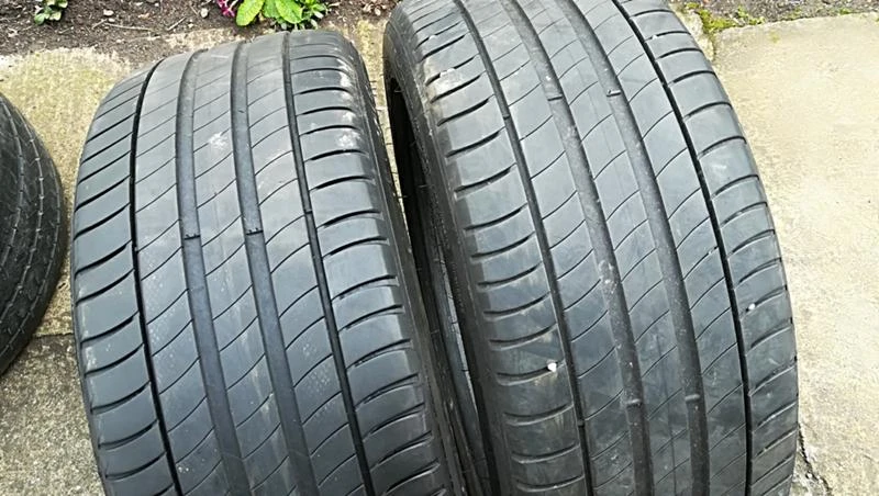 Гуми Летни 225/45R17, снимка 2 - Гуми и джанти - 25086849