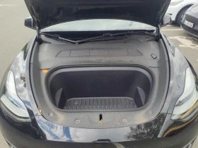 Tesla Model Y Long Range Dual Motor Leather LED Navi 95.2% SoH, снимка 11
