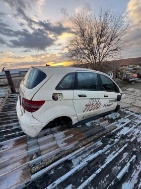 Mercedes-Benz B 180, снимка 2