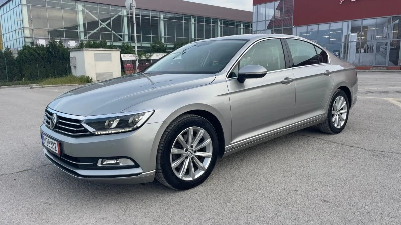 VW Passat 2.0-HIGHLINE- КАМЕРА, снимка 1 - Автомобили и джипове - 45887615