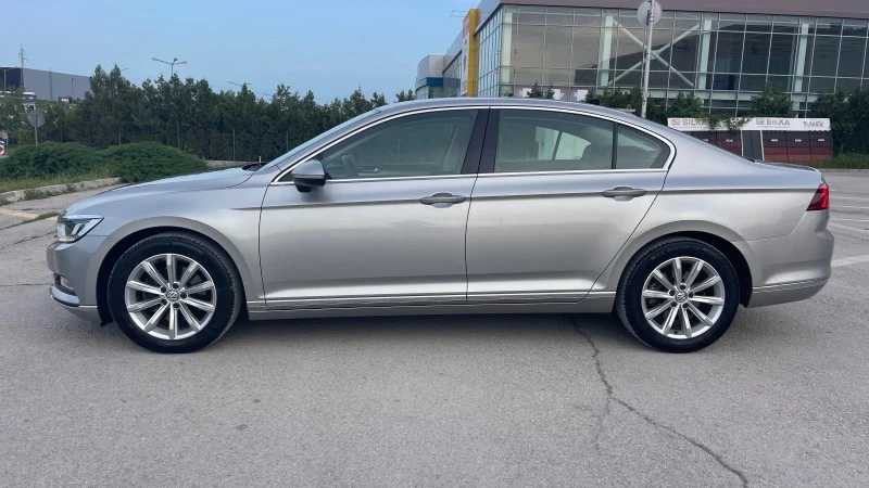 VW Passat 2.0-HIGHLINE- КАМЕРА, снимка 8 - Автомобили и джипове - 45887615