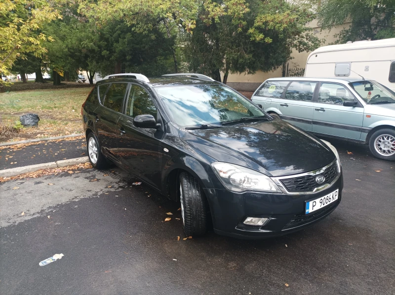 Kia Ceed, снимка 8 - Автомобили и джипове - 47481166