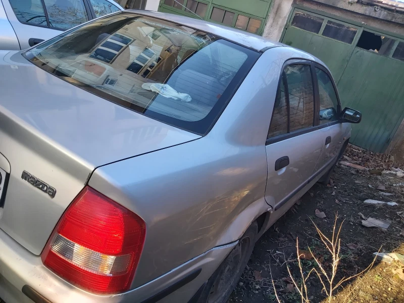 Mazda 323, снимка 5 - Автомобили и джипове - 49528014