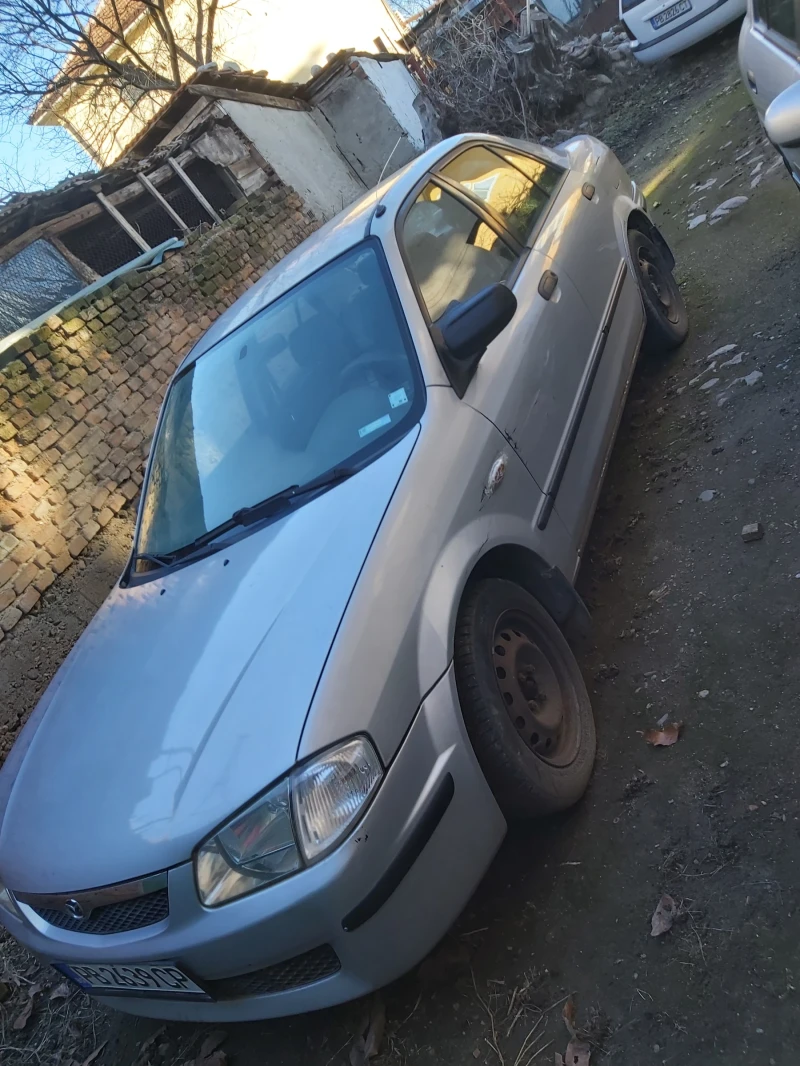 Mazda 323, снимка 4 - Автомобили и джипове - 48830957