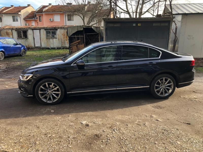 VW Passat B8 Дигитал R Line, снимка 3 - Автомобили и джипове - 49385893