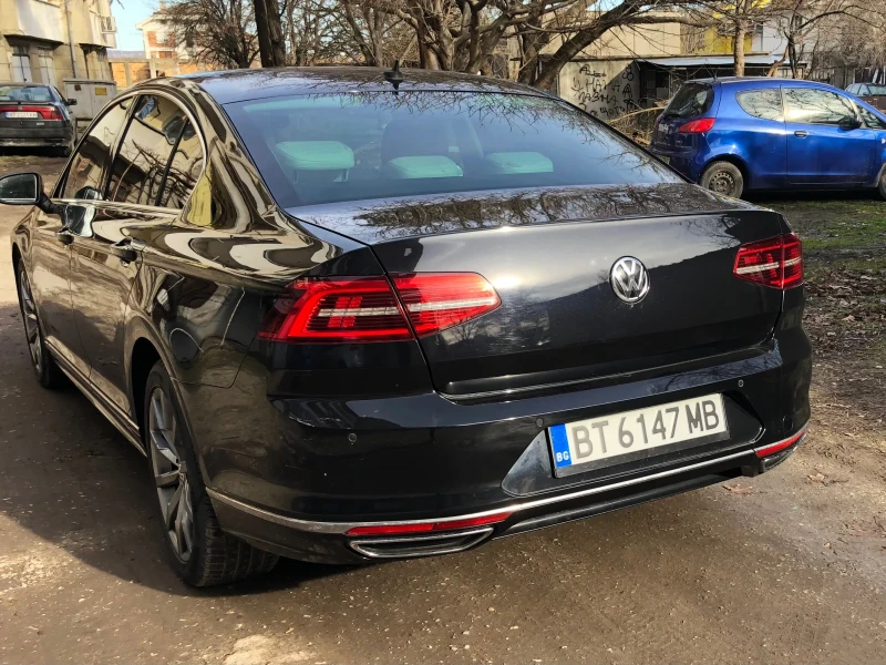 VW Passat B8 Дигитал R Line, снимка 4 - Автомобили и джипове - 49385893