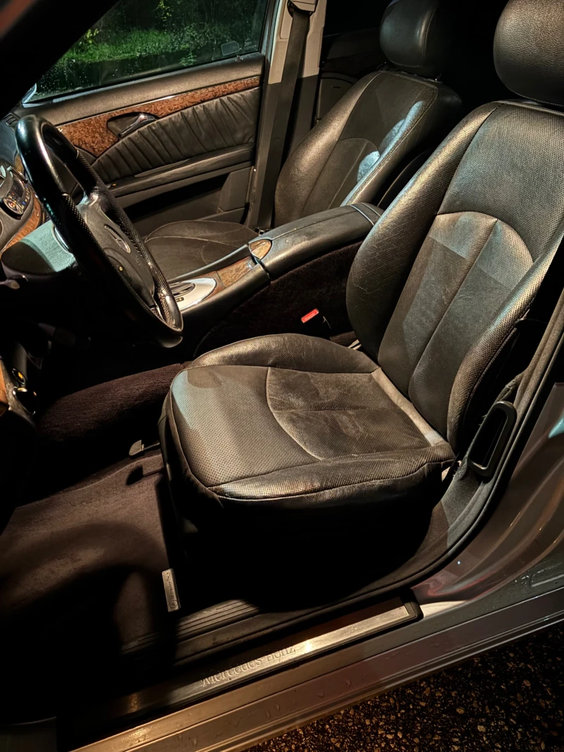 Mercedes-Benz E 320 CDI 7g троник , снимка 10 - Автомобили и джипове - 53299177