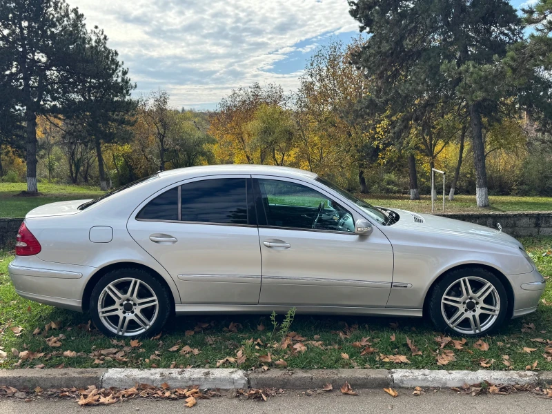 Mercedes-Benz E 320 CDI 7g троник , снимка 2 - Автомобили и джипове - 52283624