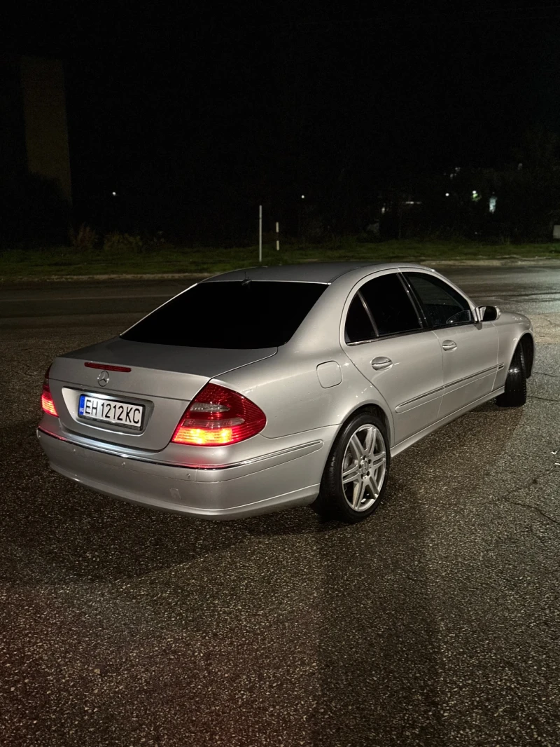 Mercedes-Benz E 320 CDI 7g троник , снимка 3 - Автомобили и джипове - 53299177