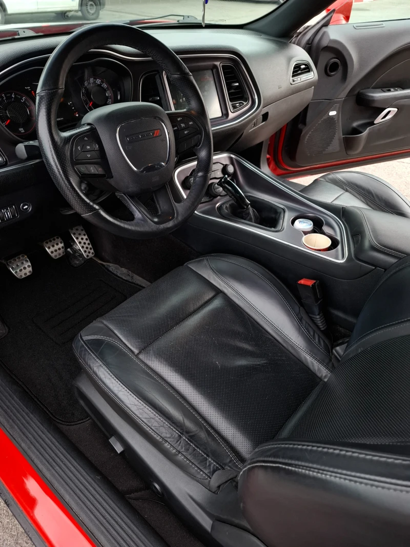 Dodge Challenger 5.7 R/T MANUAL LSD, снимка 12 - Автомобили и джипове - 52284056
