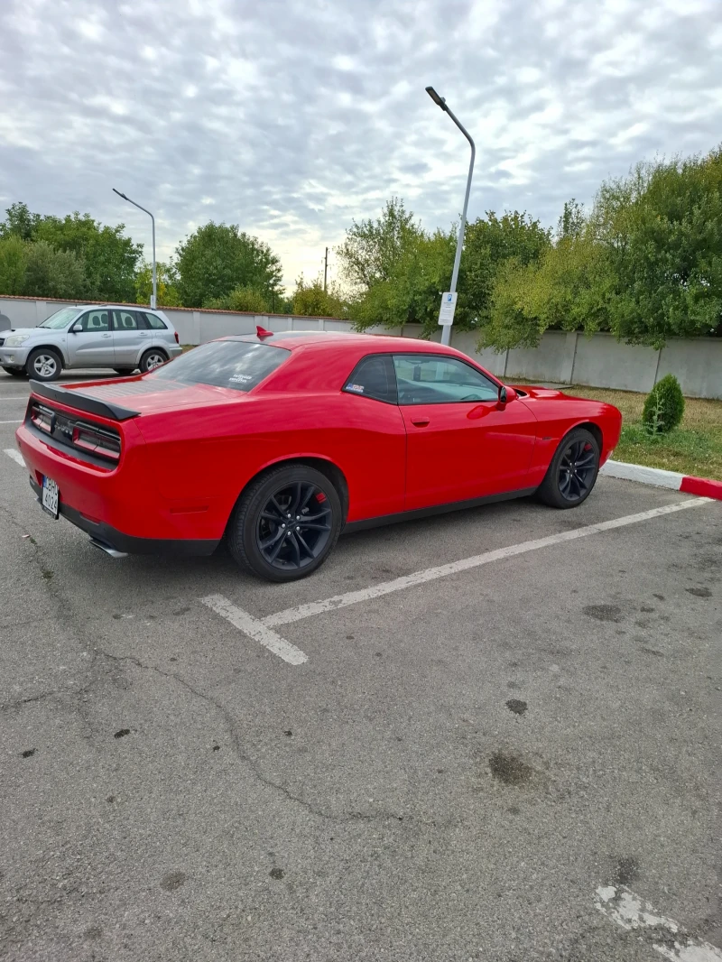 Dodge Challenger 5.7 R/T MANUAL LSD, снимка 4 - Автомобили и джипове - 52284056
