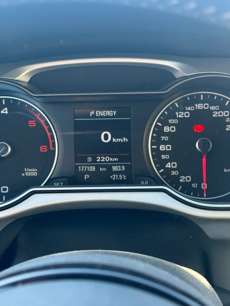 Audi A4 B8, снимка 5 - Автомобили и джипове - 52637804