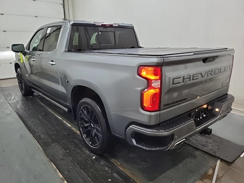 Chevrolet Silverado HIGH COUNTRY CREW CAB SHORT BED  CARFAX, снимка 4 - Автомобили и джипове - 53168506