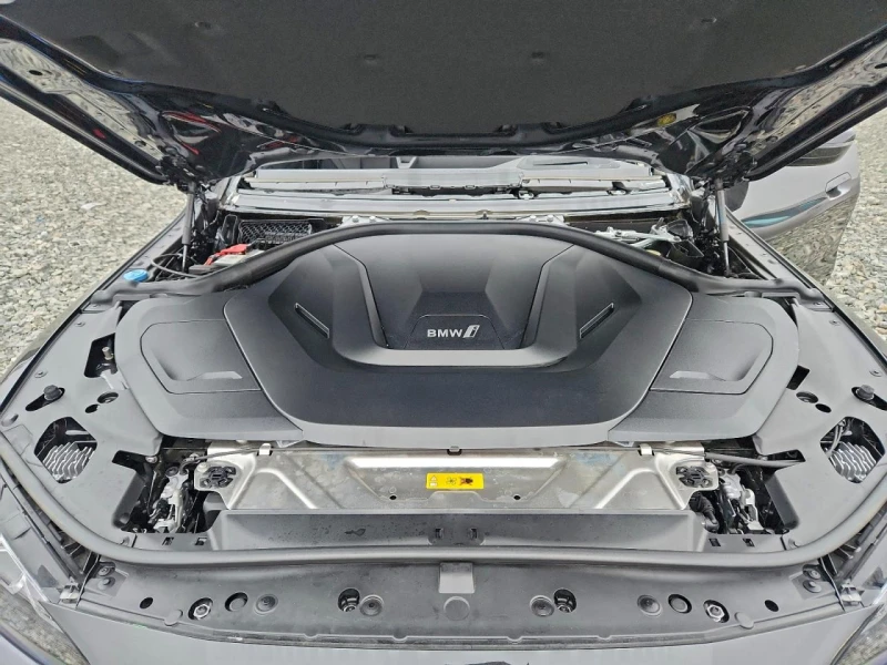 BMW i4 eDrive40 Gran Coupe, снимка 11 - Автомобили и джипове - 53327540