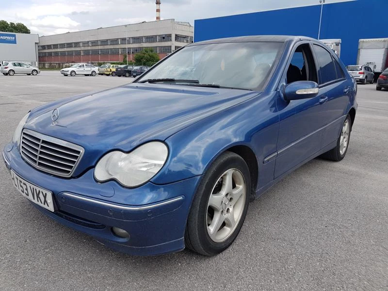 Mercedes-Benz C 220 C220 Avantgarde 646 NAVI, снимка 2 - Автомобили и джипове - 49481806