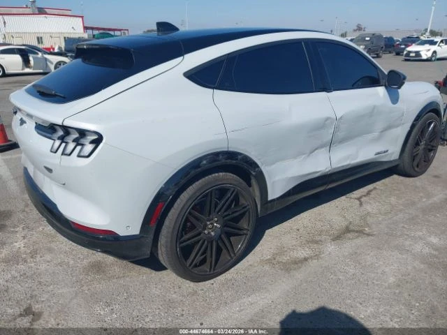 Ford Mustang Mach-E California Route 1 Extended Range AWD, снимка 4 - Автомобили и джипове - 54922504