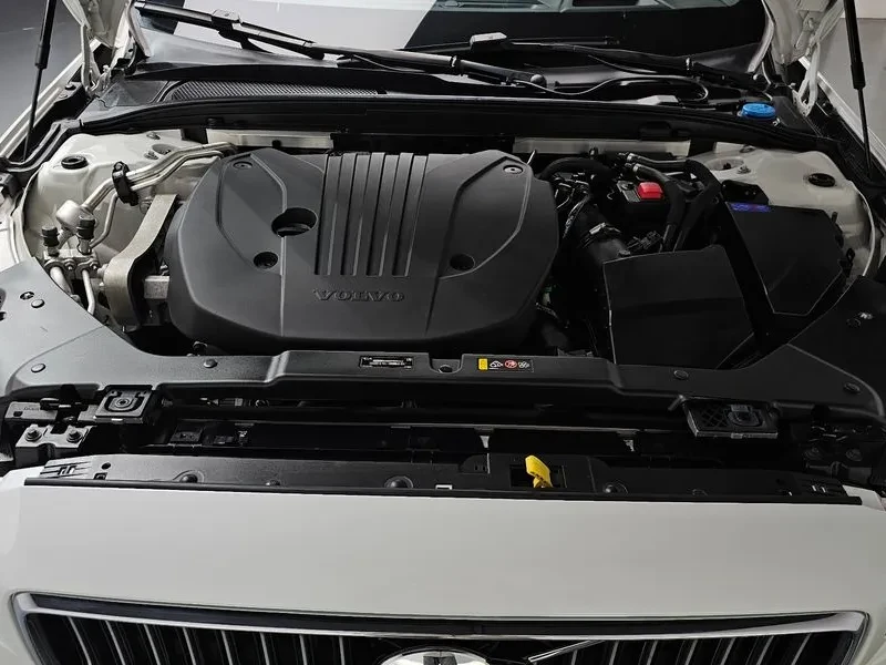 Volvo S60 B5 INSCRIPTION, снимка 6 - Автомобили и джипове - 55562472