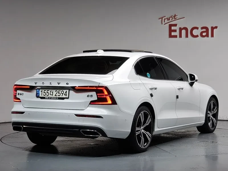 Volvo S60 B5 INSCRIPTION, снимка 2 - Автомобили и джипове - 55562472