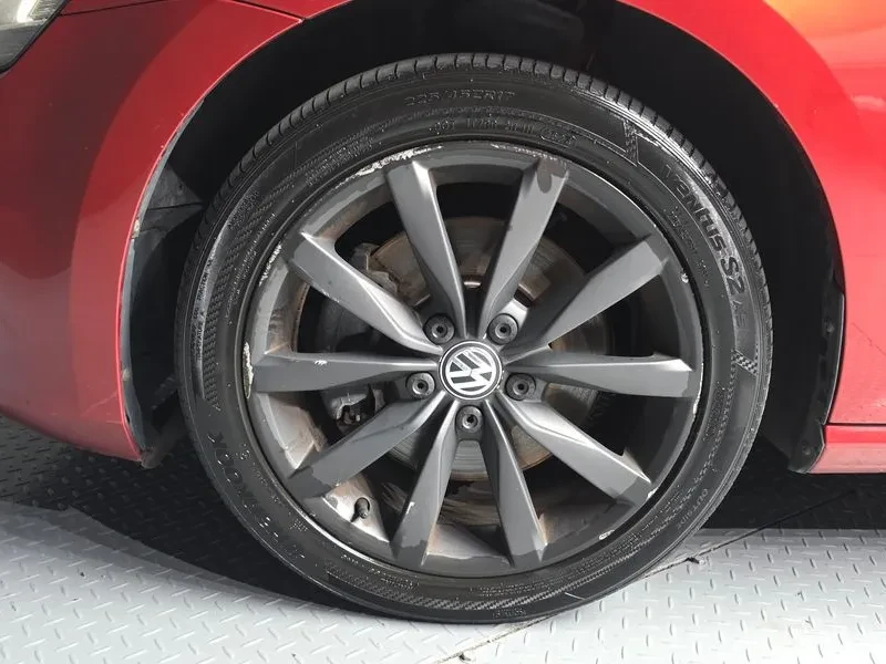 VW Golf 2.0 Tdi, снимка 5 - Автомобили и джипове - 55748631