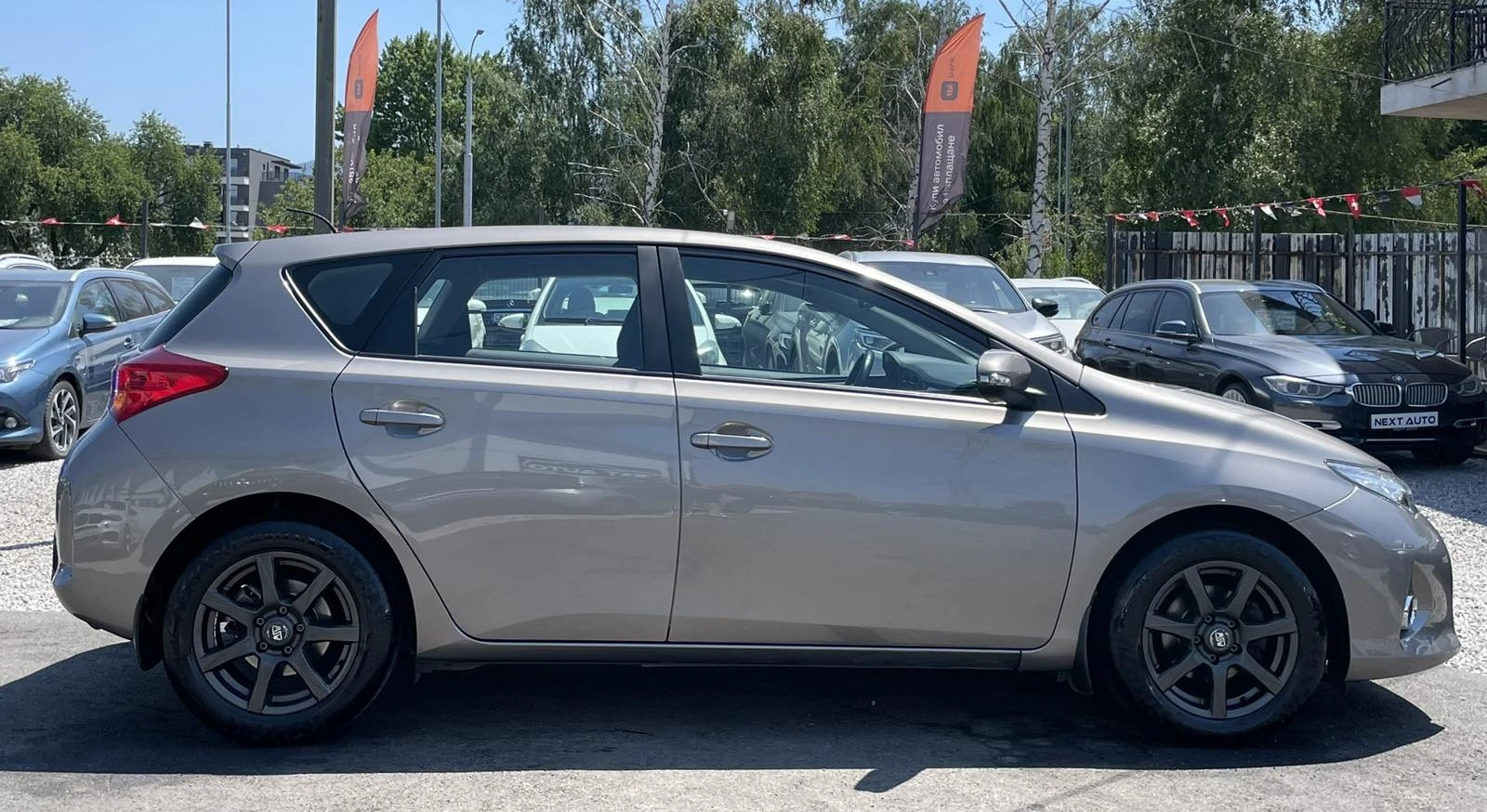 Toyota Auris 1.6I 132HP E6B 45000KM - изображение 4