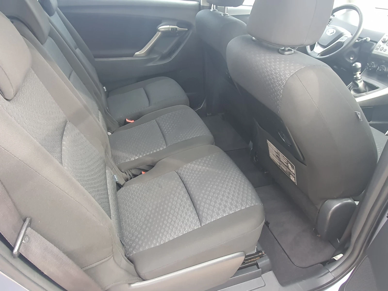 Toyota Verso  - изображение 9