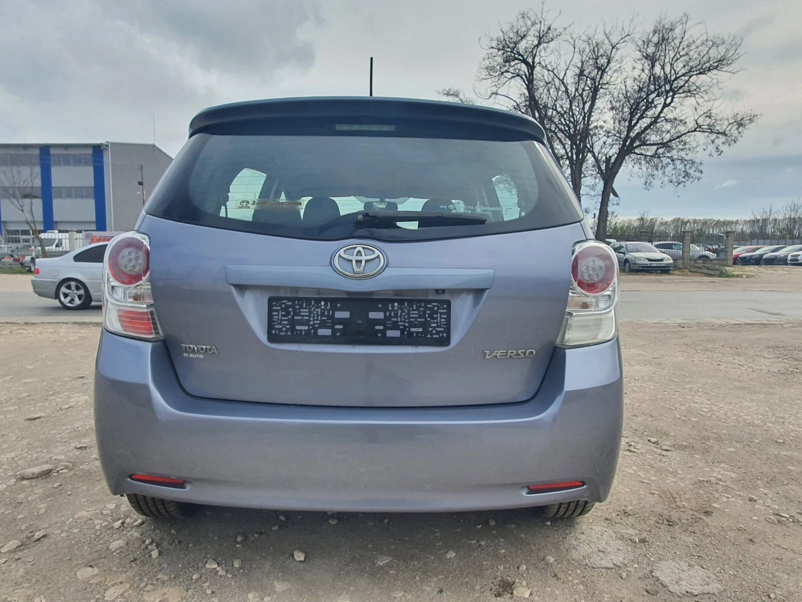Toyota Verso  - изображение 3