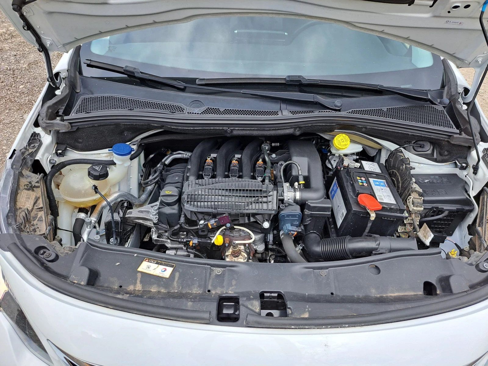 Peugeot 2008 1.2 i face lift | Mobile.bg   17