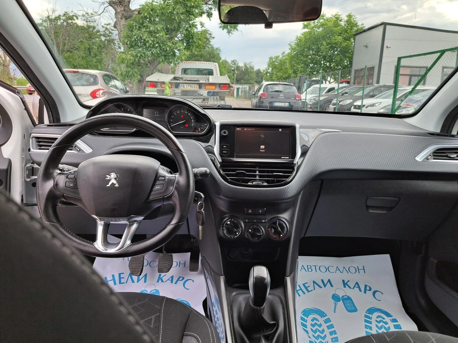 Peugeot 2008 1.2 i face lift | Mobile.bg   13