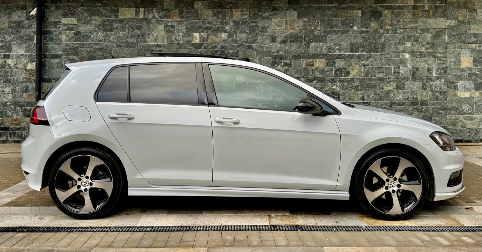 VW Golf 1.6TDI, R-line - изображение 4