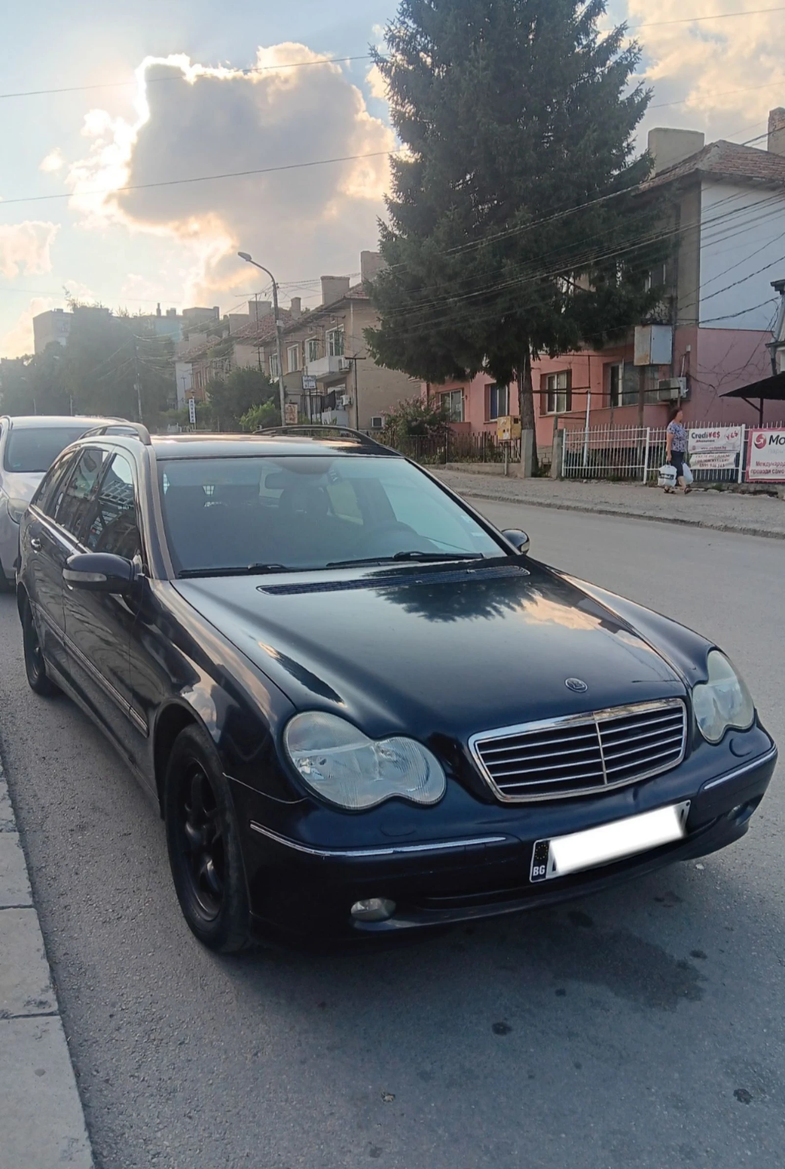 Mercedes-Benz C 320 3.2 Газ/Бензин - изображение 3