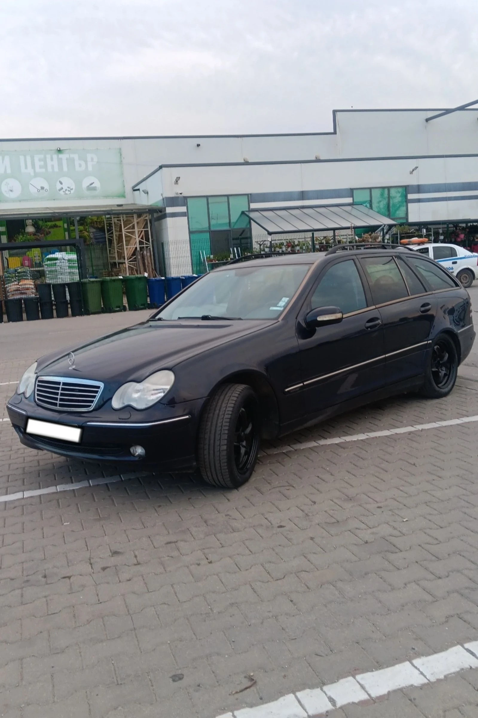 Mercedes-Benz C 320 3.2 Бензин/Газ - изображение 4
