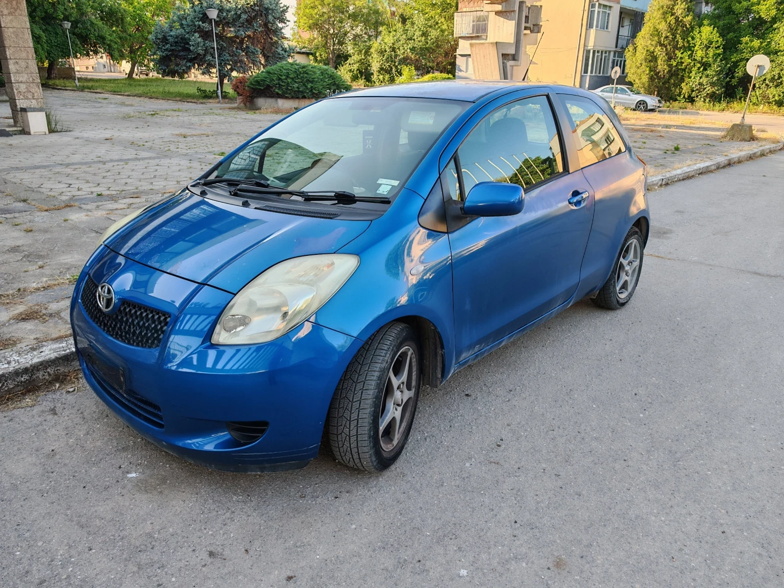 Toyota Yaris  - изображение 7