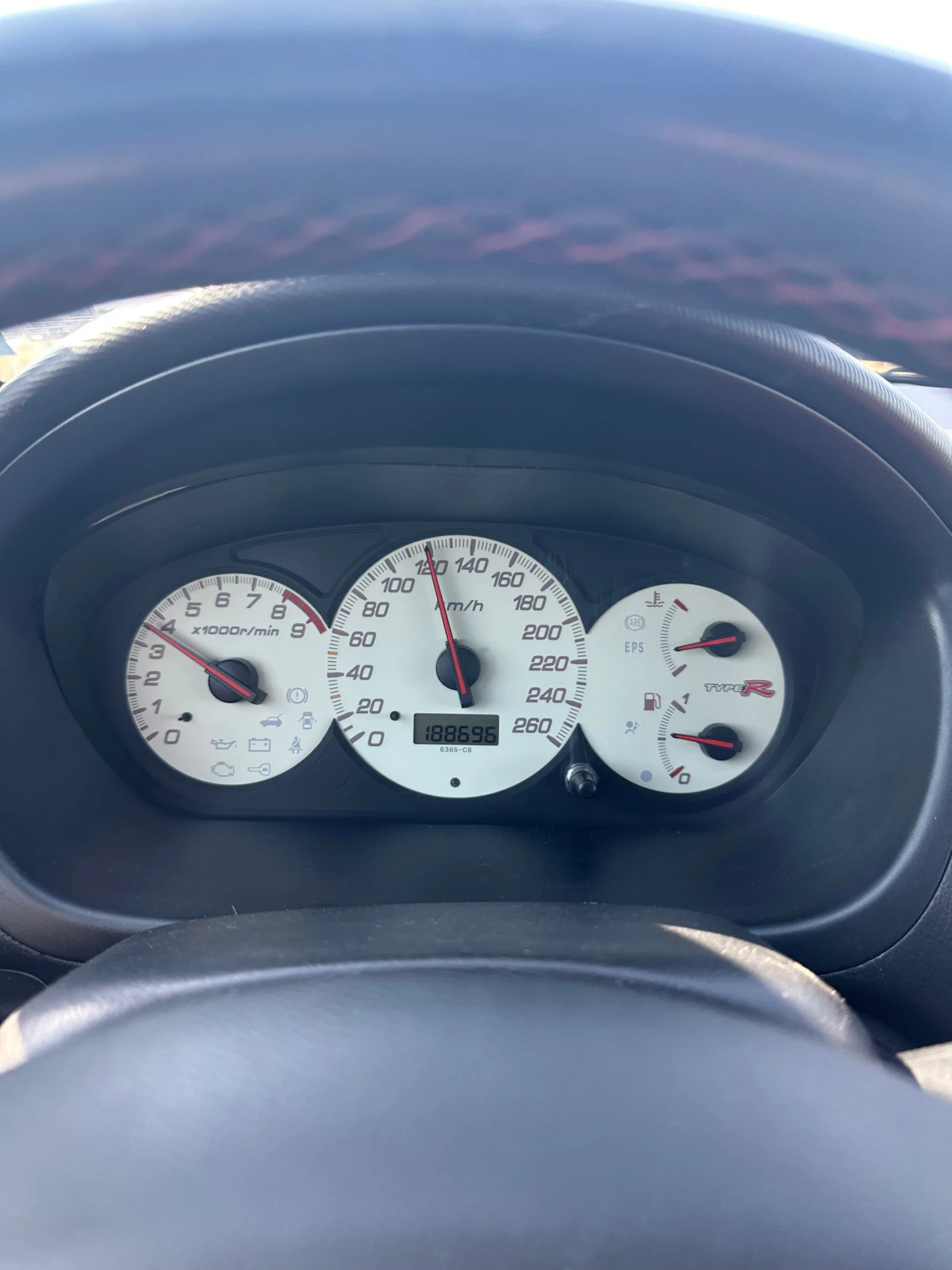 Honda Civic Type R EP3 - изображение 7