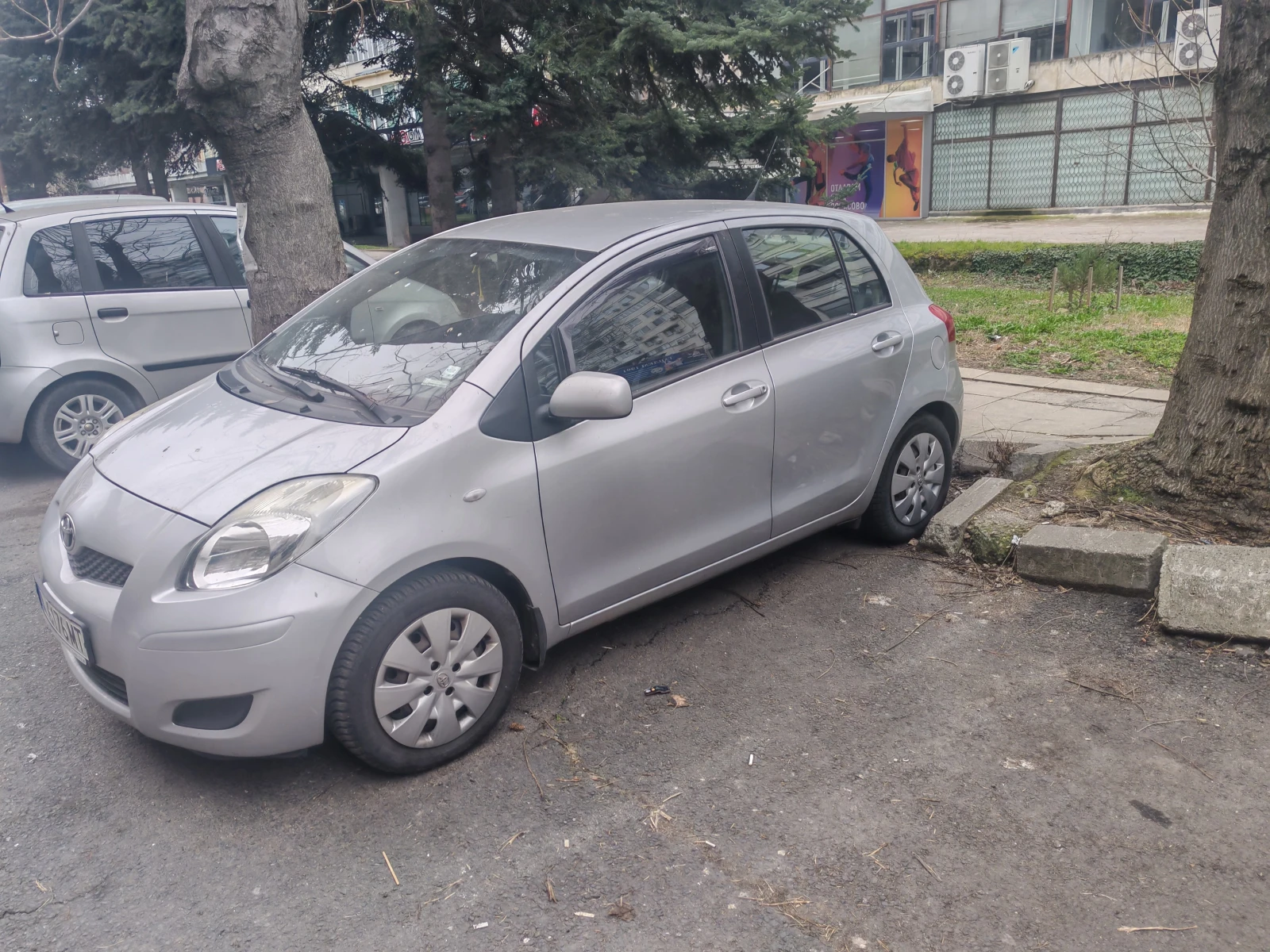 Toyota Yaris, снимка 2 - Автомобили и джипове - 53825082