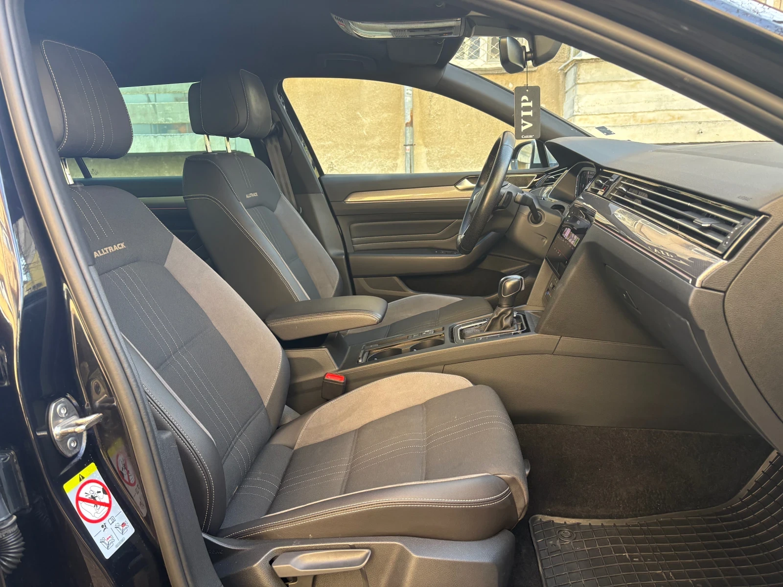 VW Passat Elegance, Digital, Камера, История, Обслужен, снимка 11 - Автомобили и джипове - 53840938