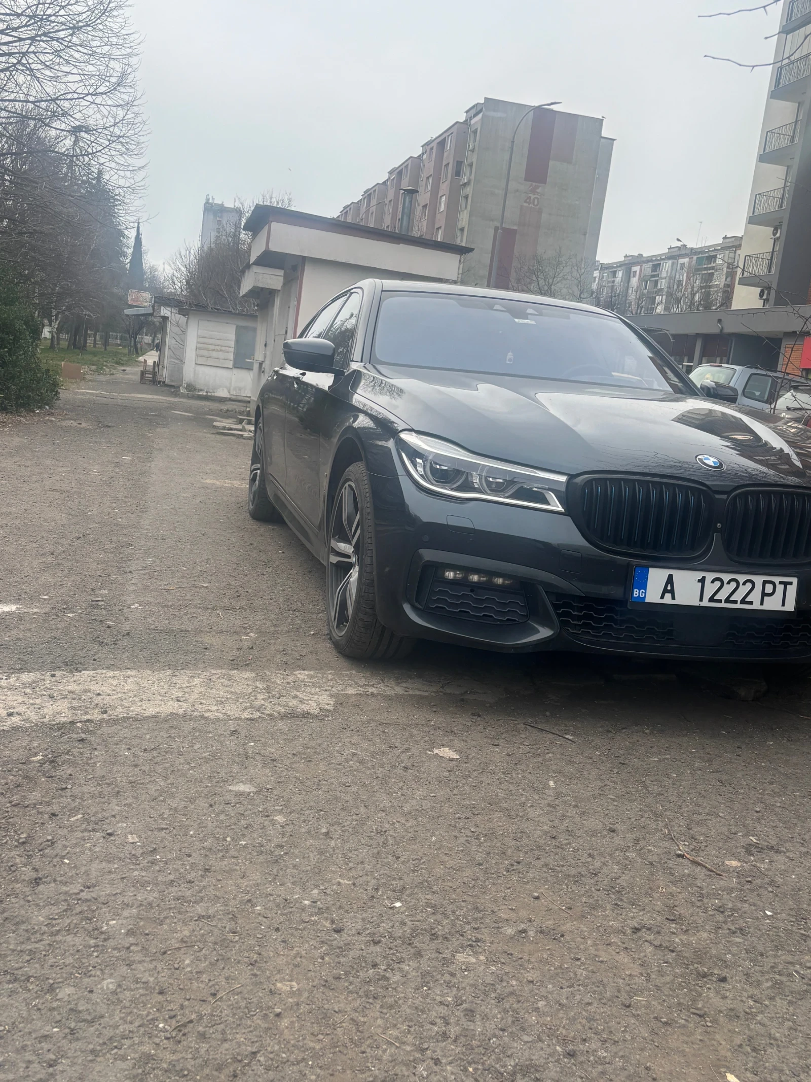 BMW 740, снимка 2 - Автомобили и джипове - 53882234