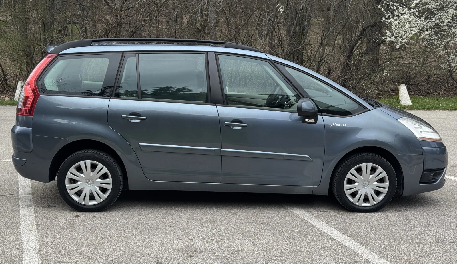 Citroen Grand C4 Picasso 1.6 HDi * Автомат * 7-местен * Панорама * Лизинг, снимка 3 - Автомобили и джипове - 53946082