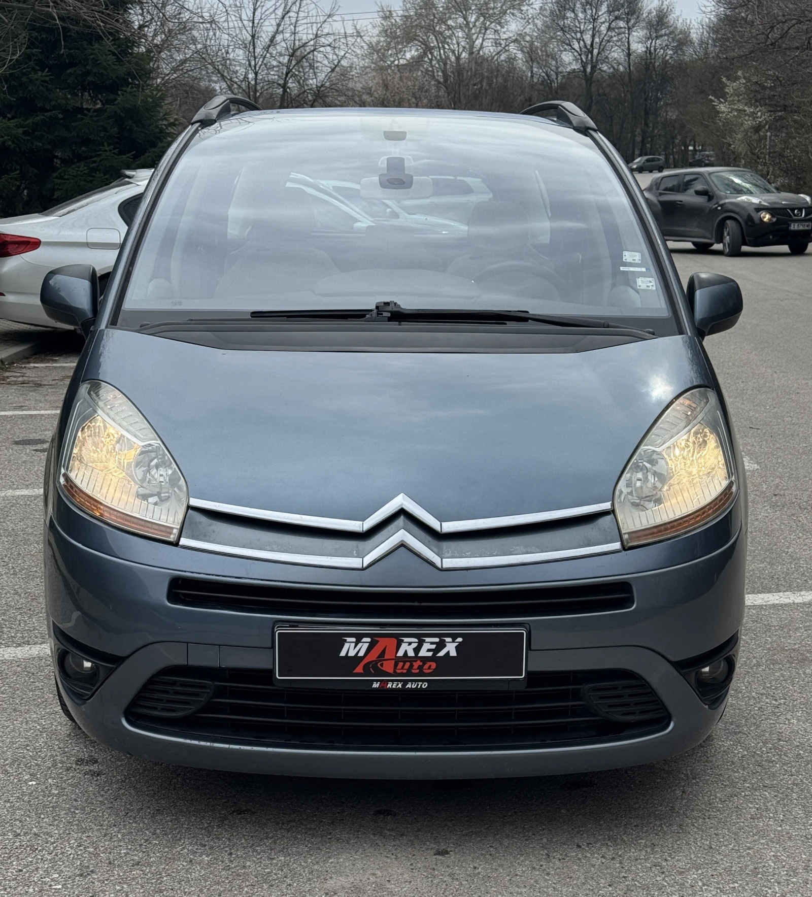 Citroen Grand C4 Picasso 1.6 HDi * Автомат * 7-местен * Панорама * Лизинг, снимка 2 - Автомобили и джипове - 53946082