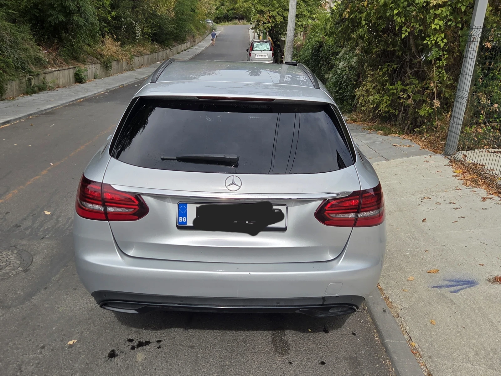 Mercedes-Benz C 220 205 коня, 9 джи троник, камера 360, масаж, дистрон, снимка 3 - Автомобили и джипове - 54000589