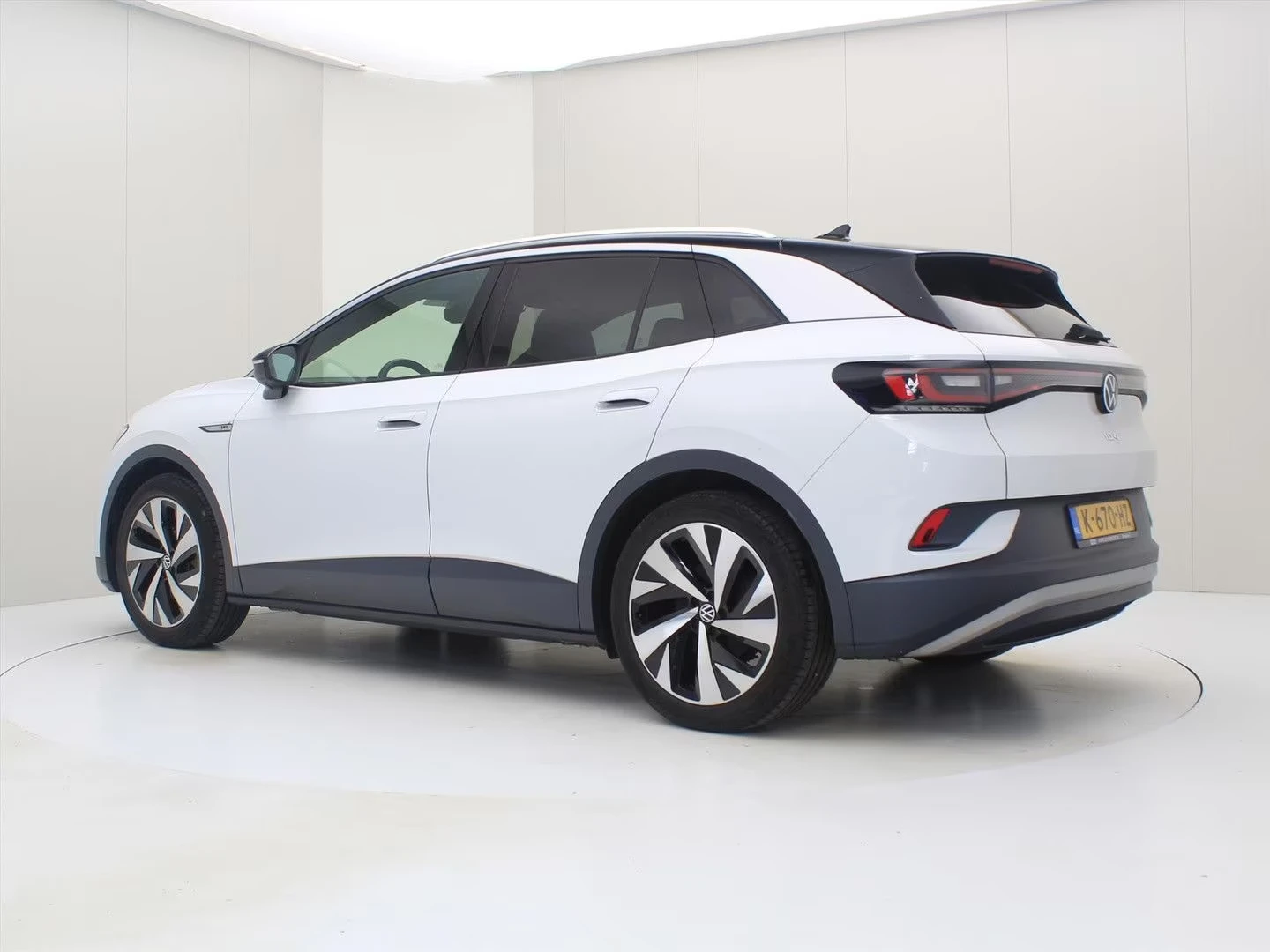 VW ID.4 77kWh 204�.�. 89% SoH  | Mobile.bg � ����������� 2