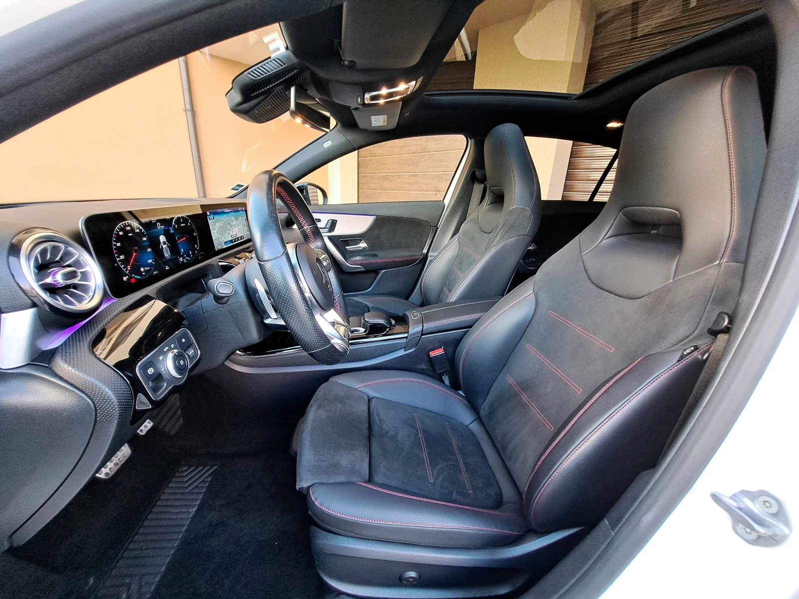 Mercedes-Benz A 200 AMG LINE* 2.0d* 150кс* ALCANTARA* 360 KAMERA* 8G, снимка 7 - Автомобили и джипове - 54694963