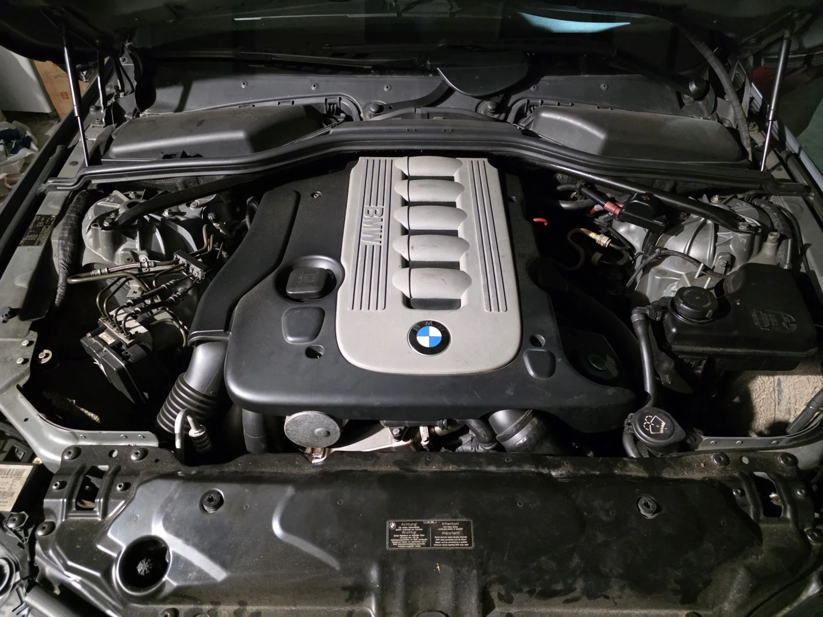 BMW 525, снимка 8 - Автомобили и джипове - 54714069