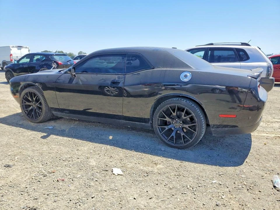 Dodge Challenger, снимка 2 - Автомобили и джипове - 54752575