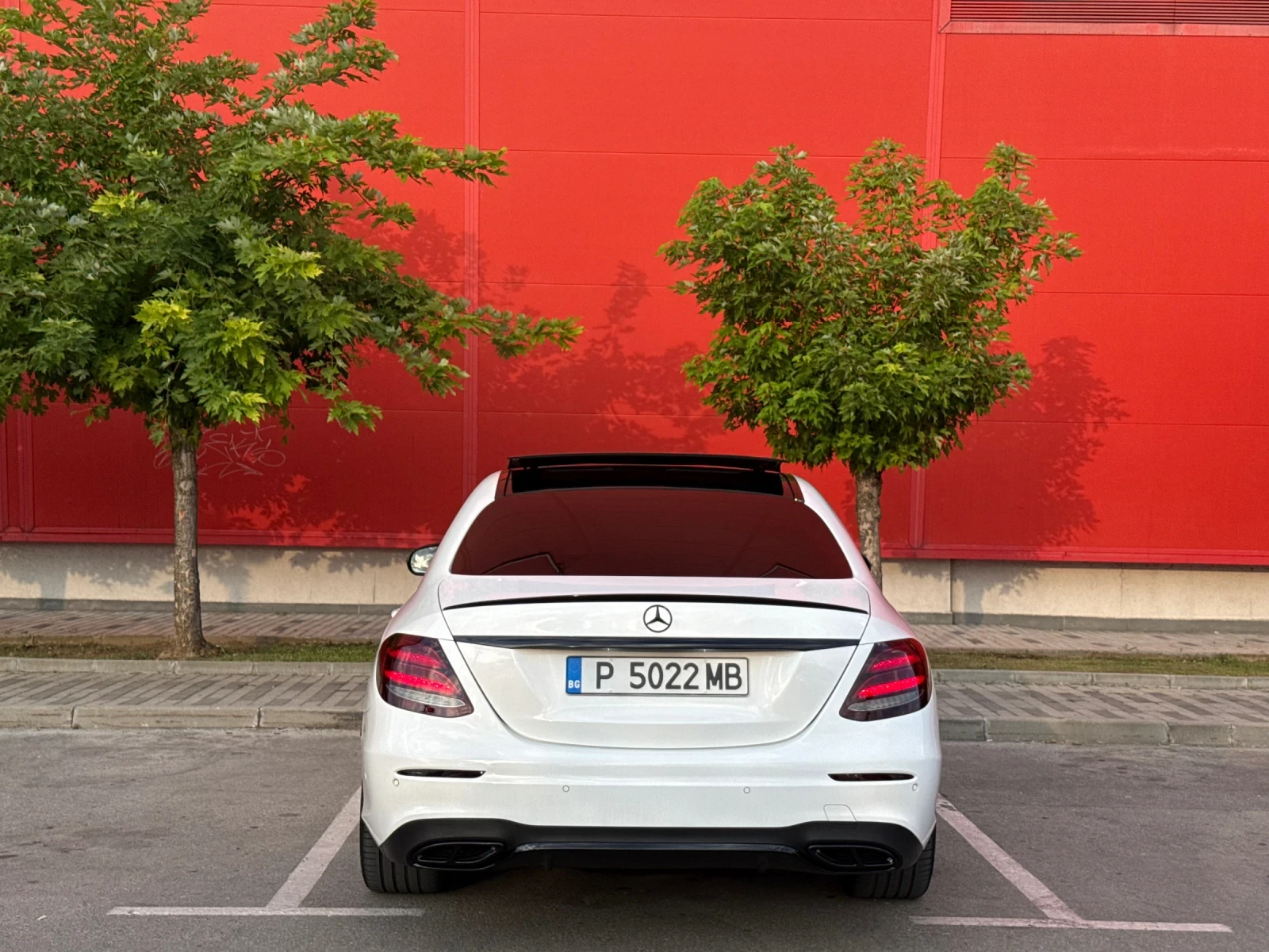 Mercedes-Benz E 350 Mercedes-Benz E350 AMG LINE 2017г. 258к. с 9G, снимка 6 - Автомобили и джипове - 55742190