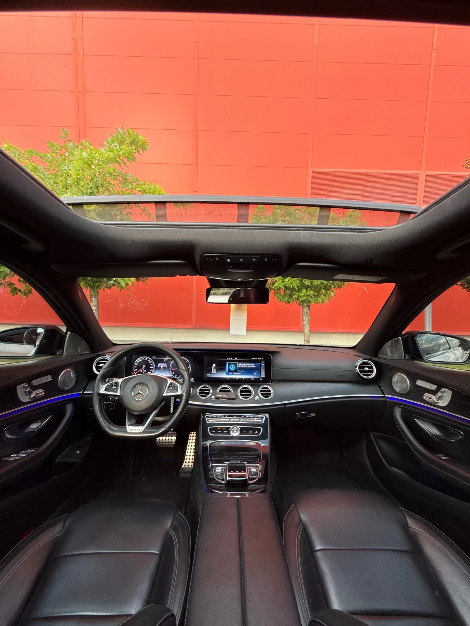 Mercedes-Benz E 350 Mercedes-Benz E350 AMG LINE 2017г. 258к. с 9G, снимка 7 - Автомобили и джипове - 55742190