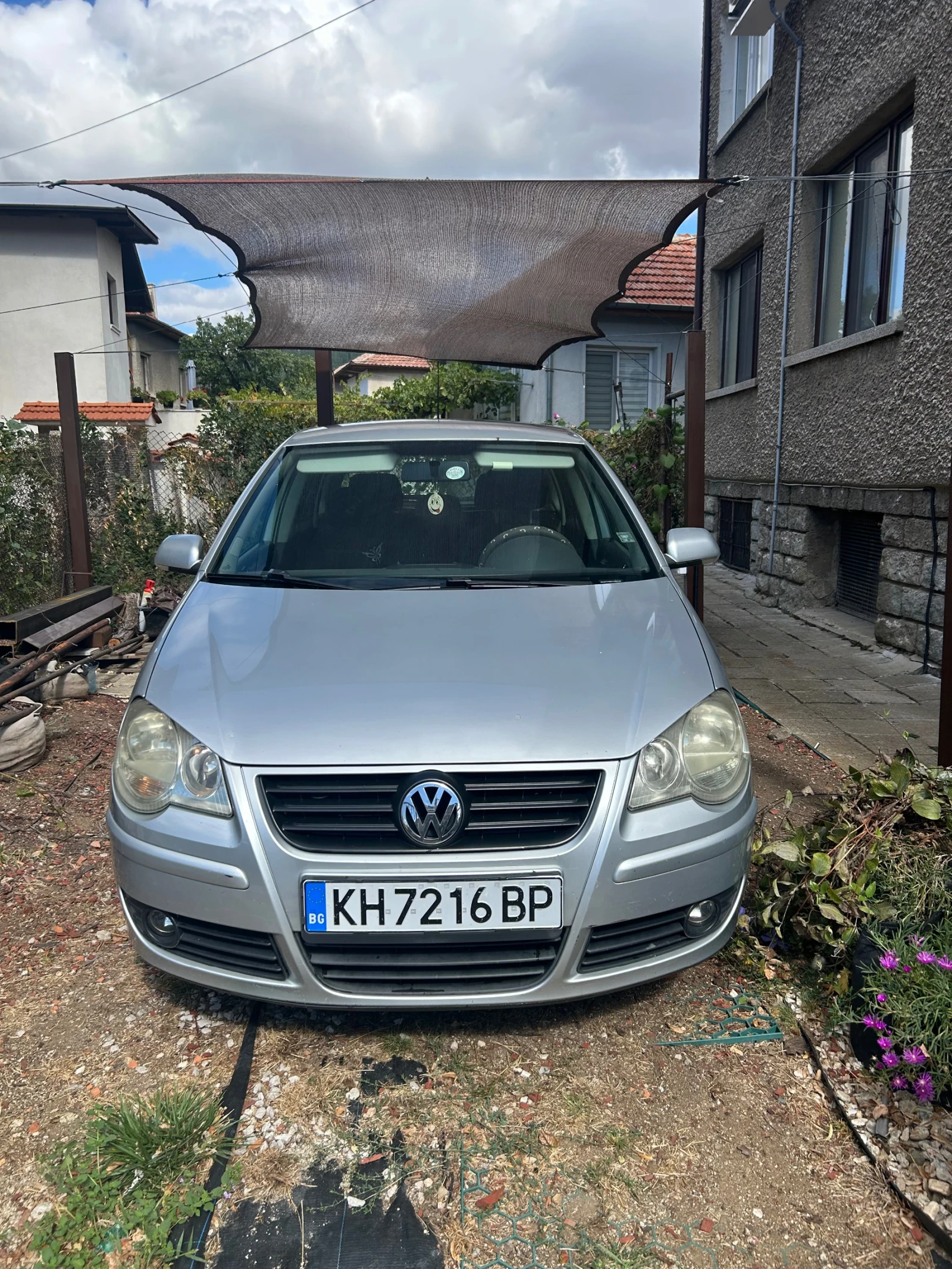 VW Polo