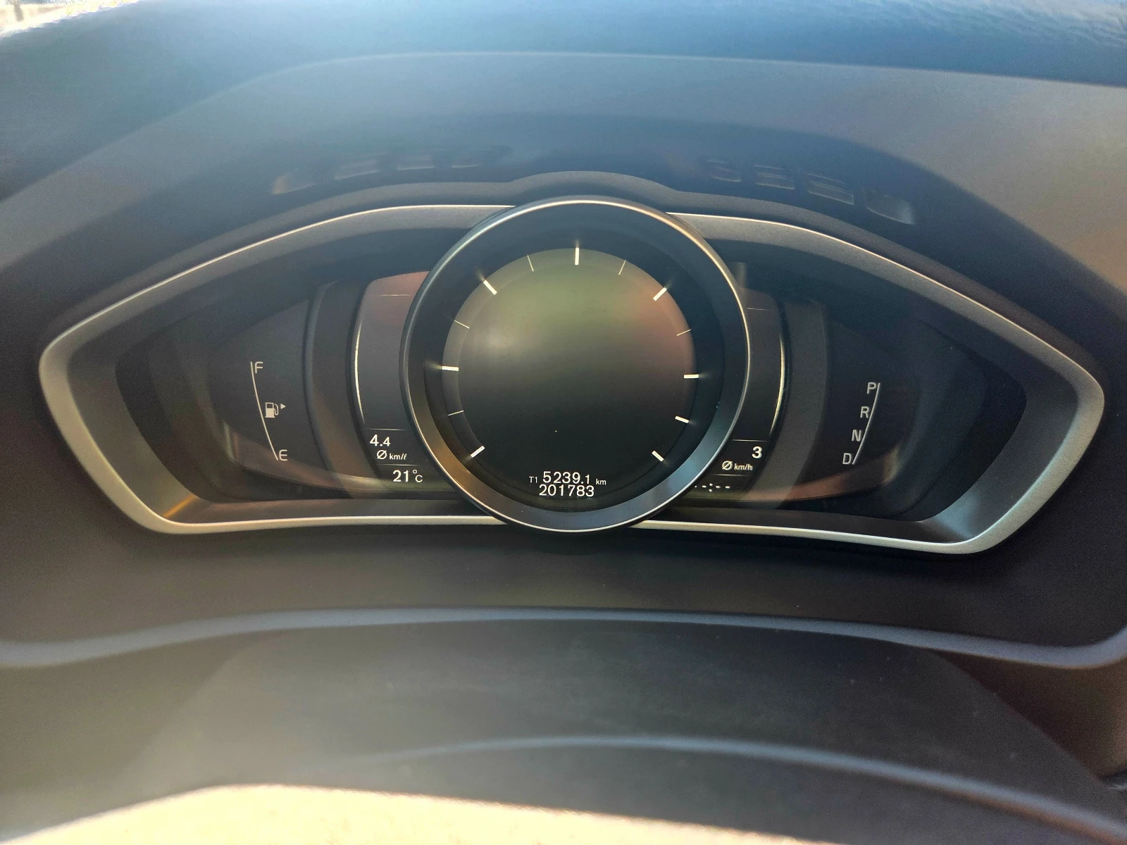 Volvo V40 Cross Country 2000, снимка 17 - Автомобили и джипове - 56312964